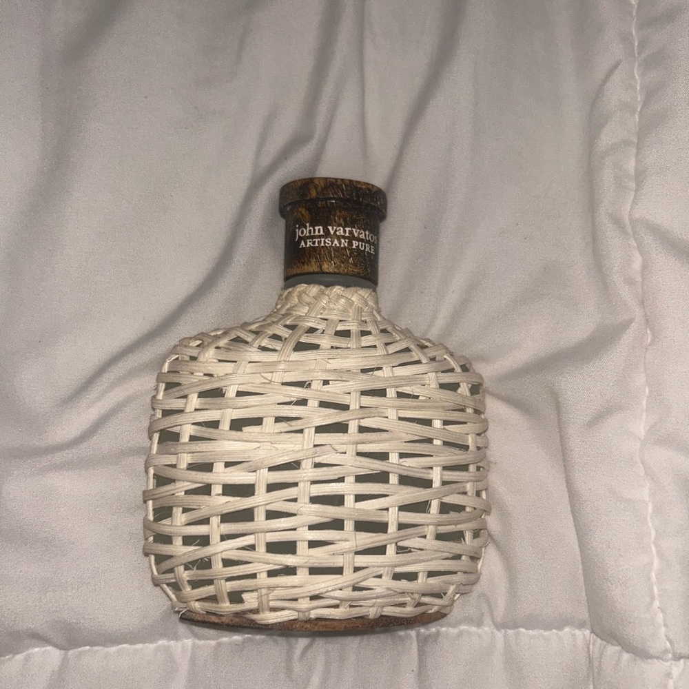 John Varvatos Woven Vase - Picture 2 of 7